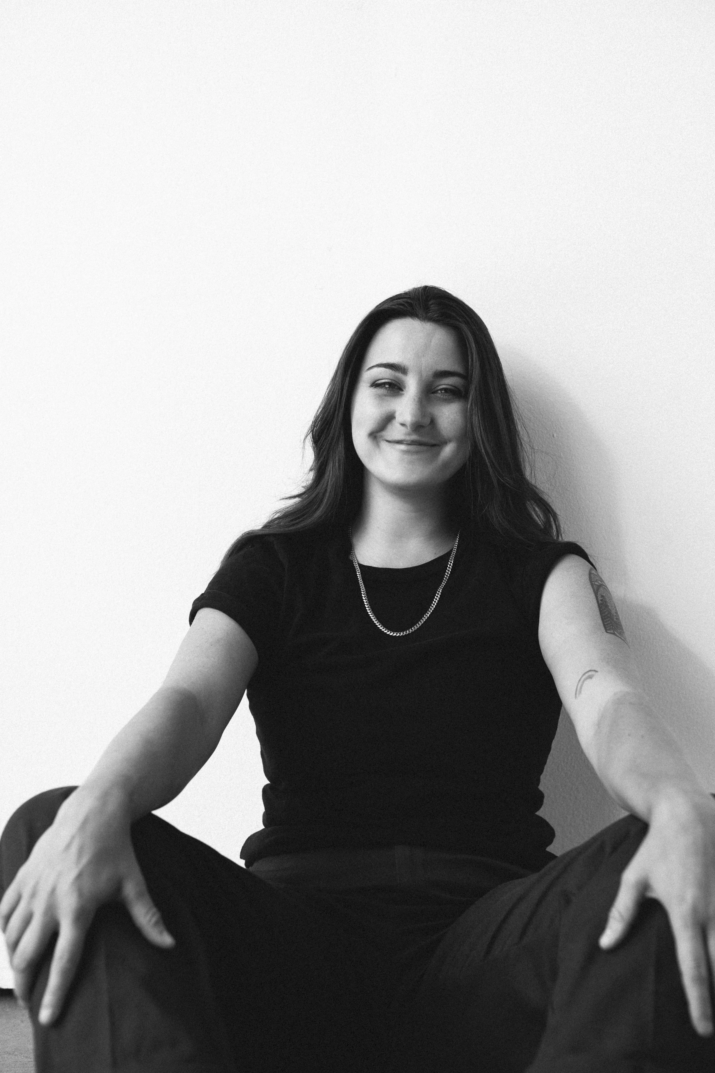 その他 Katie Katie Schecter's New Song Pulls No Punches - X96